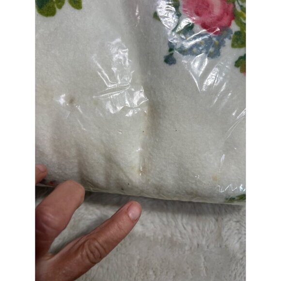 Home Designs Fashion Print Beacon blanket fits king/ Queen - Picture 4 of 8